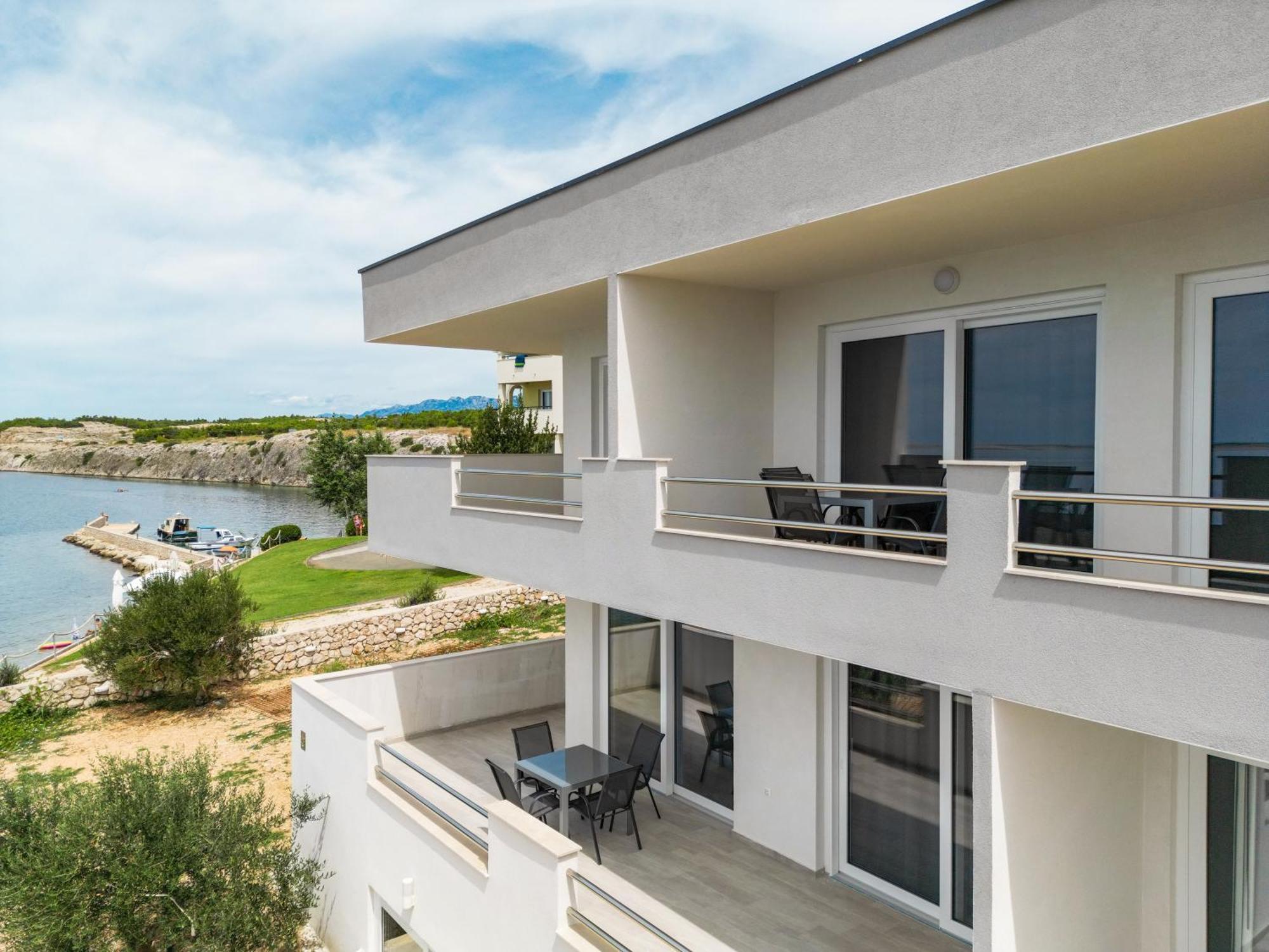 Beachfront Apartments Tic With Seaview Miletici Exterior foto